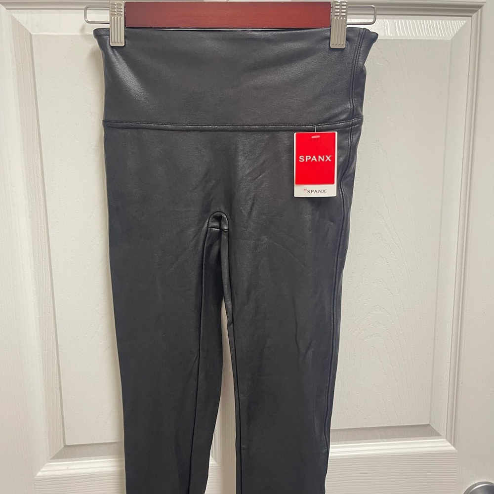NWT Spanx Faux Leather Leggings - Picture 2 of 11